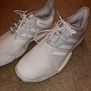 Adidas SoleCourt NWOT